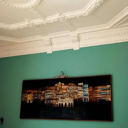 Hotell House Of Pandora